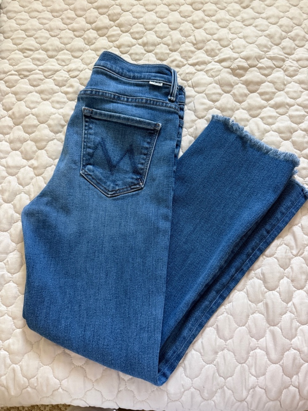 MOTHER The Insider Ankle Fray Jeans - in Sweet Lime